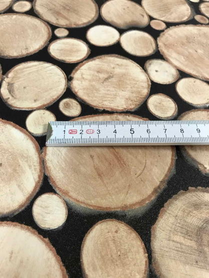 Folie med stablede træstammer 45cm. 2 meter - Klæbefolie med træ