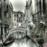 Venedig kanal og gondol i Retro farver - Køb fototapet i non-woven Venedig kanal og gondol i Retro farver - Køb fototapet i non-woven