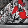 Graffitivæg i sort hvid og rød - Køb flotte fototapeter her! Graffitivæg i sort hvid og rød - Køb flotte fototapeter her!