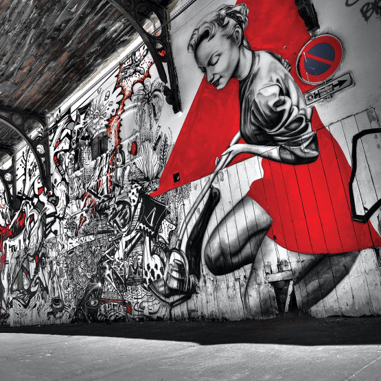 Graffitivæg i sort hvid og rød - Køb flotte fototapeter her!